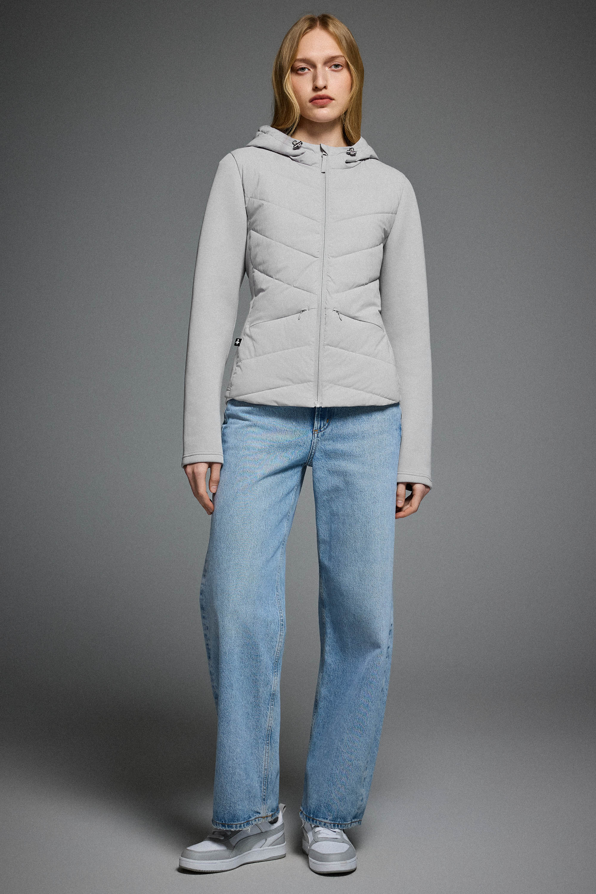 Air-Layer Lightweight Jacket with Hood - Image 12