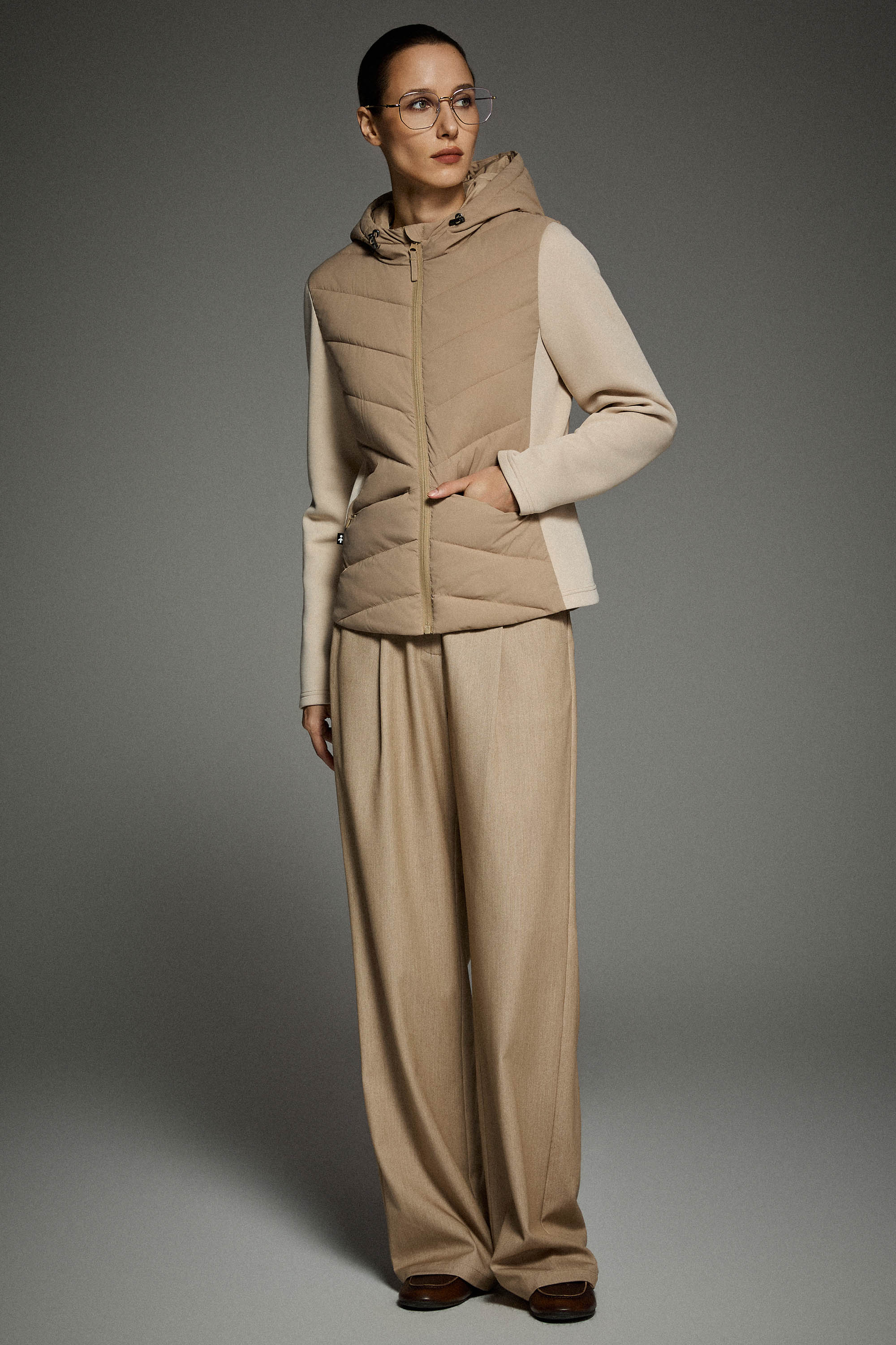 Air-Layer Lightweight Jacket with Hood - Image 18