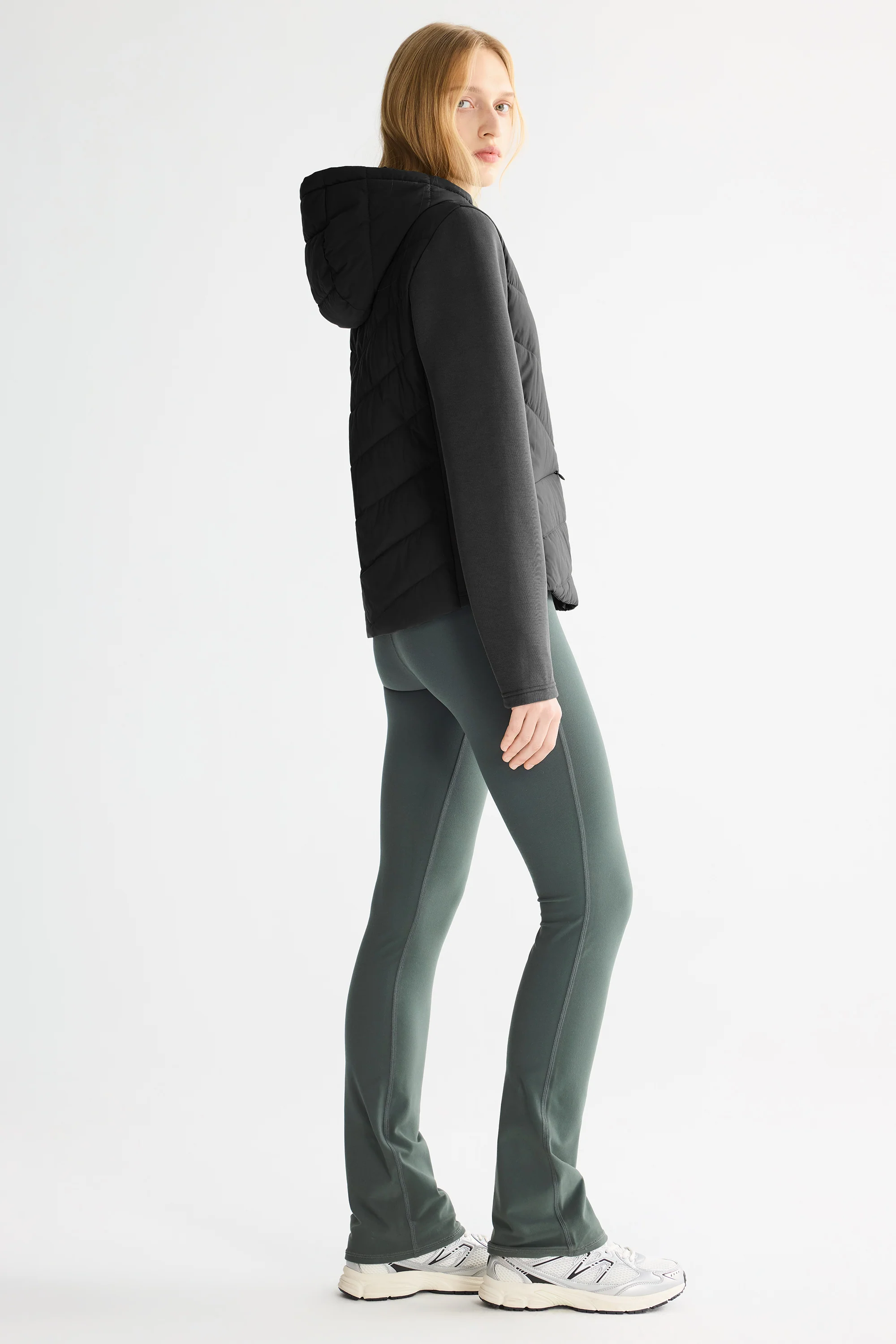 Air-Layer Lightweight Jacket with Hood - Image 23