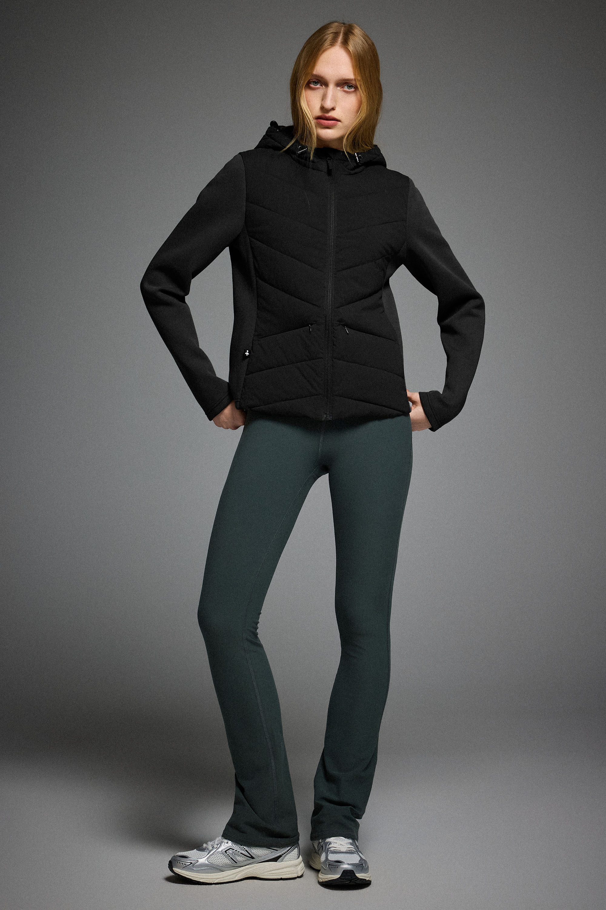 Air-Layer Lightweight Jacket with Hood - Image 28