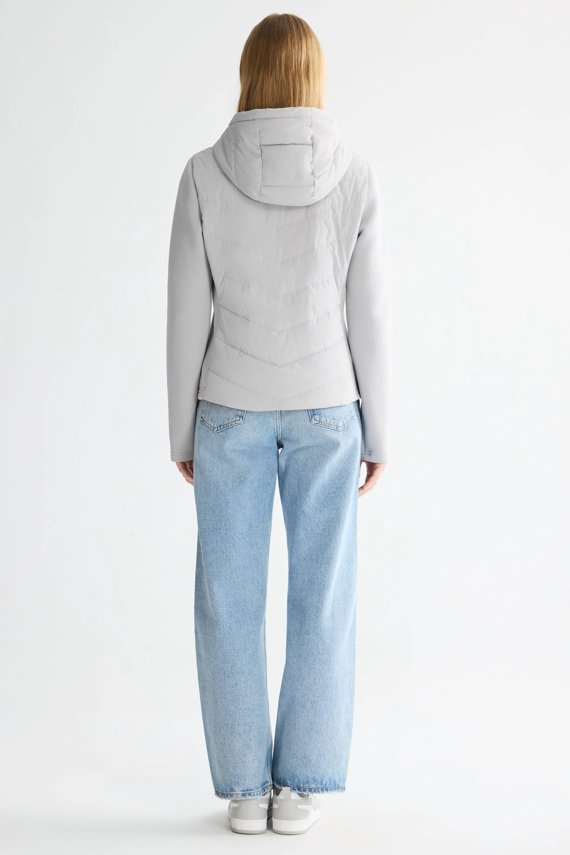 Air-Layer Lightweight Jacket with Hood - Image 4