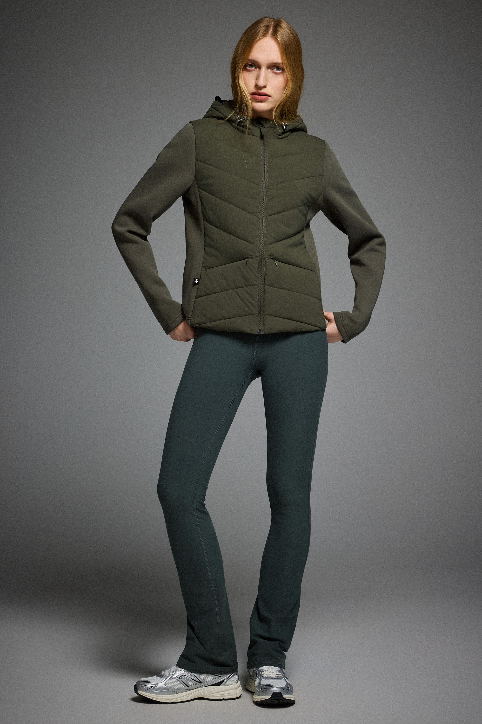 Air-Layer Lightweight Jacket with Hood - Image 47