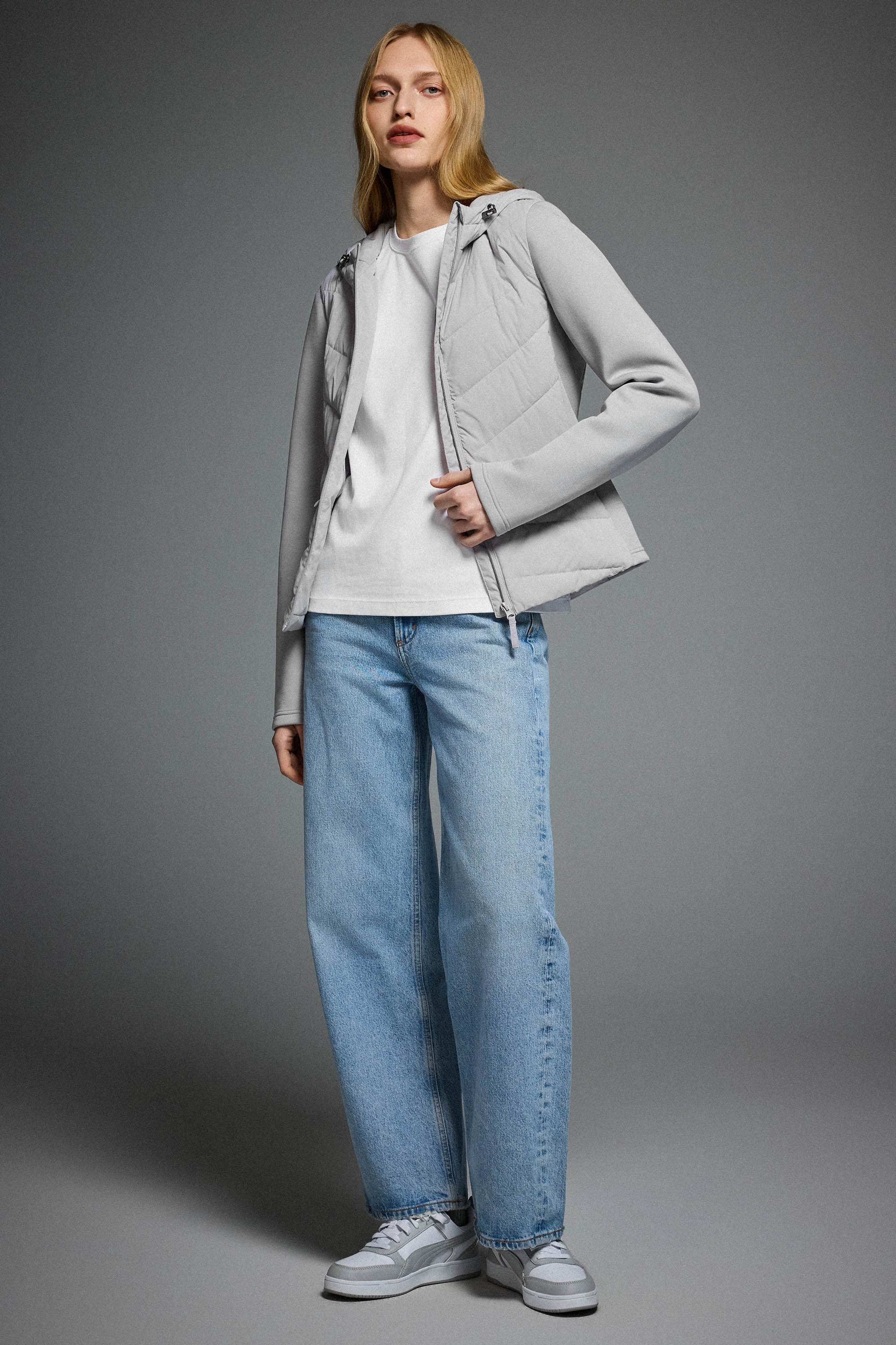 Air-Layer Lightweight Jacket with Hood - Image 9