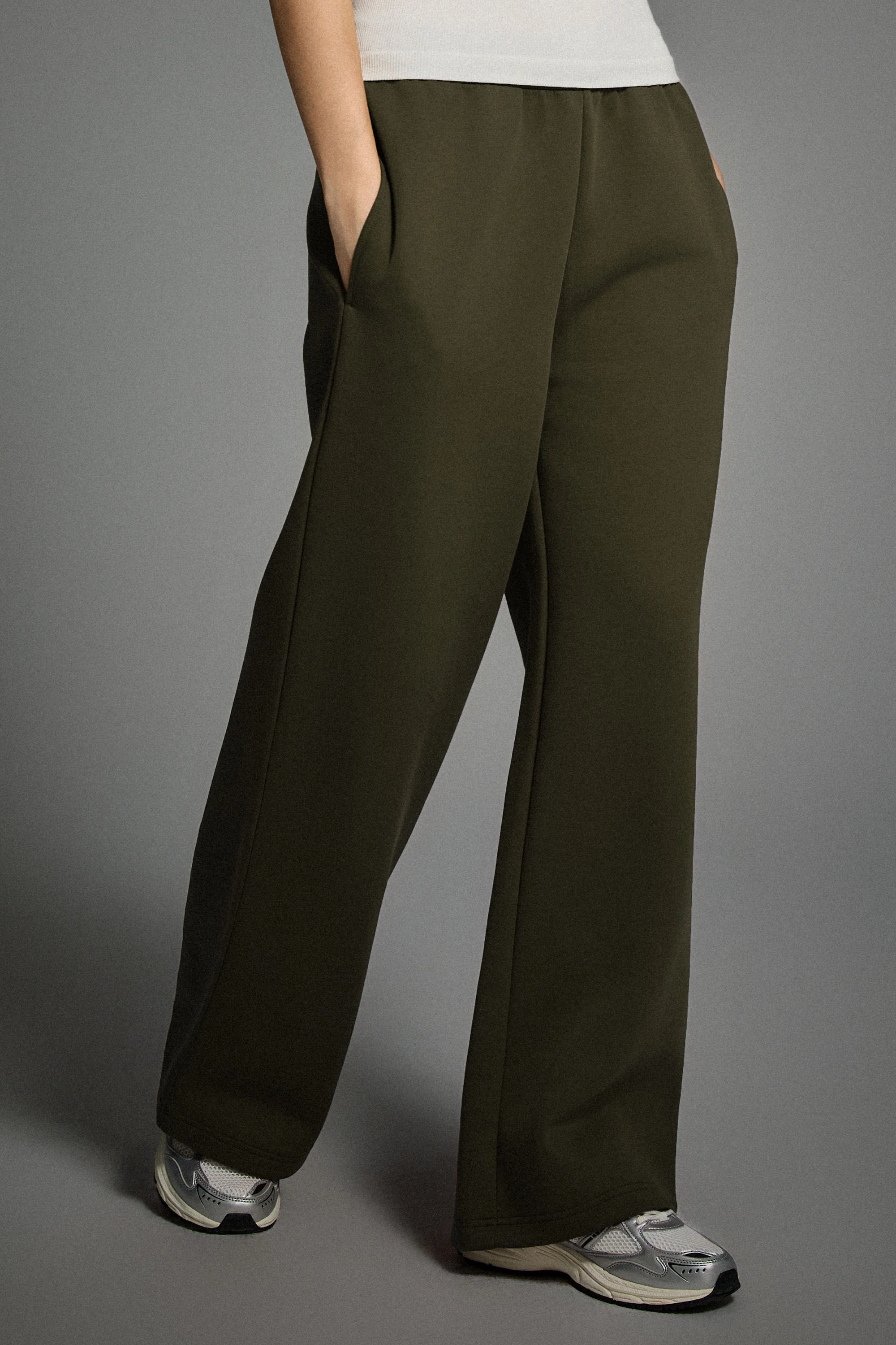 Air Layer Wide-Leg Sweatpants - Image 40