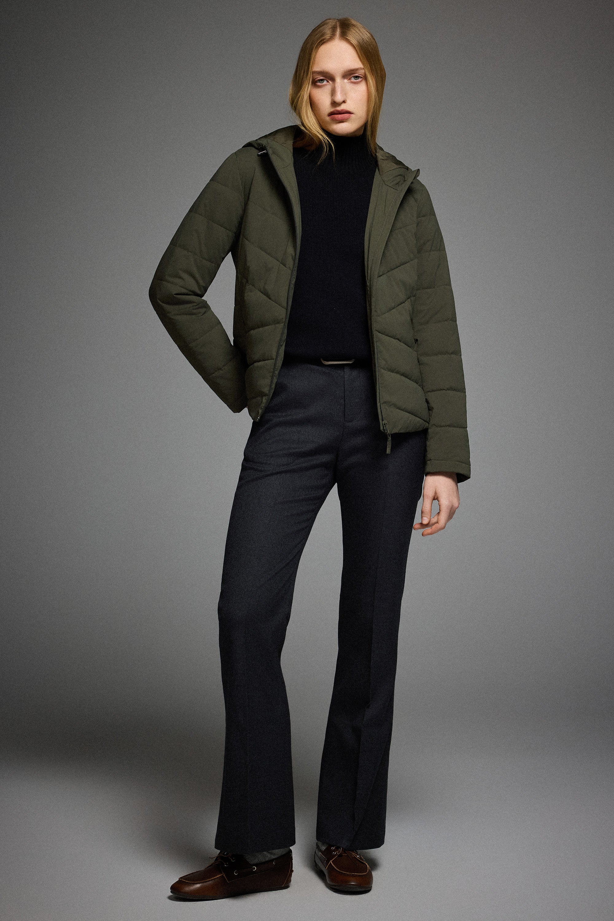 Flattering Quilted Puffer Lightweight Jacket with Hood - Image 29