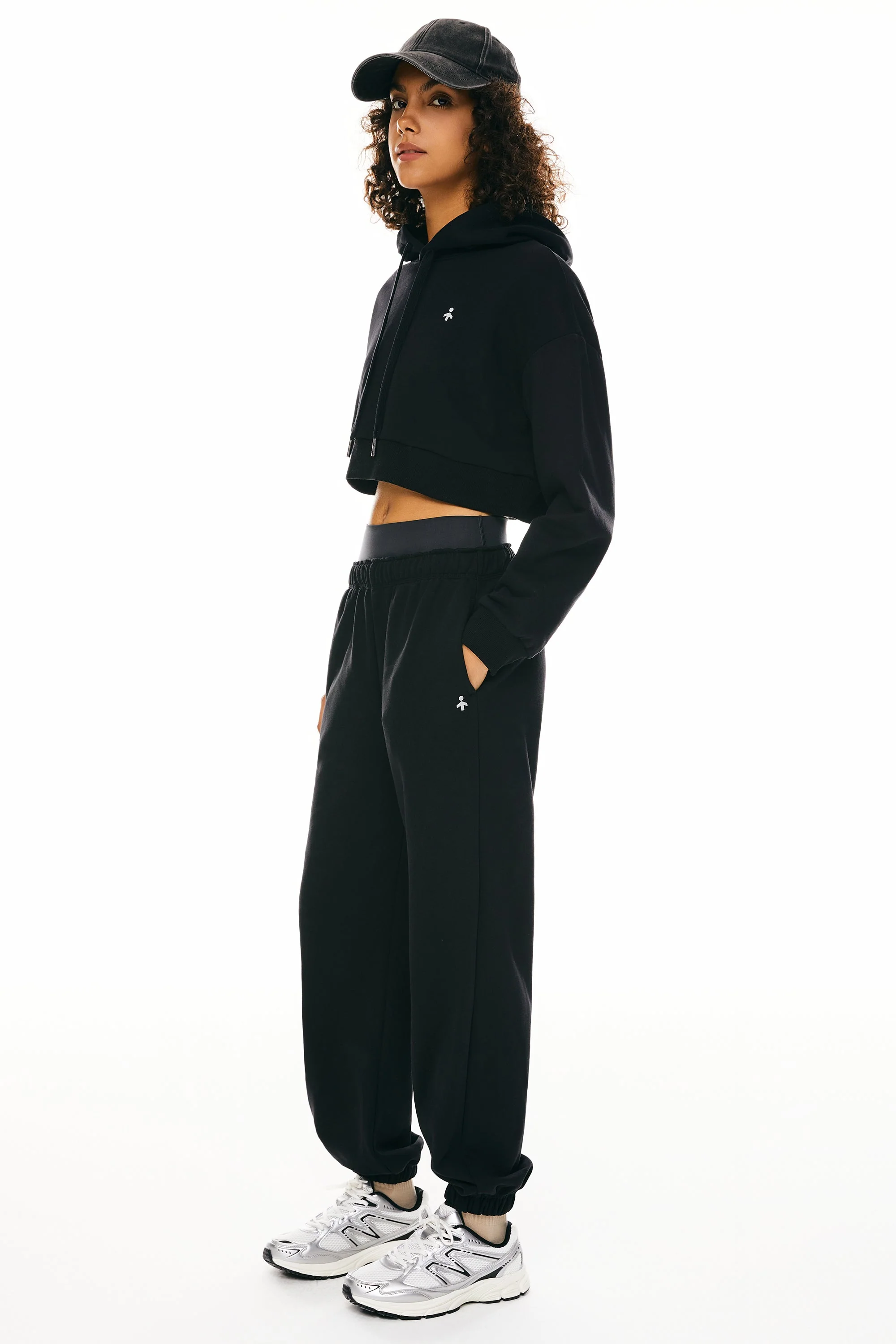 Long Sleeve Cropped Hoodies - Image 9