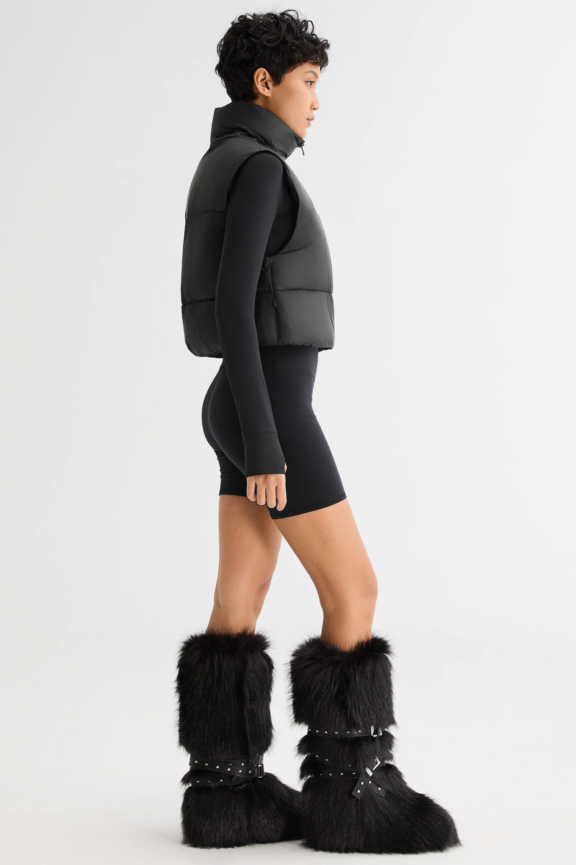 Cropped Puffer Down Vest - Image 8